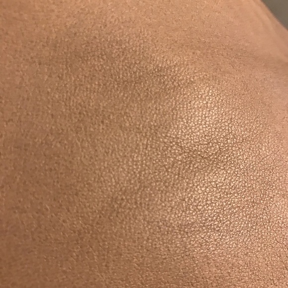 Camel 🐫 toe - Picture 9 of 10